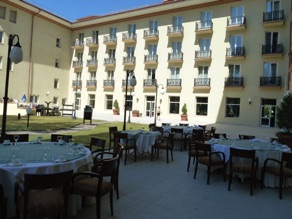 restaurant ext&eacute;rieur
